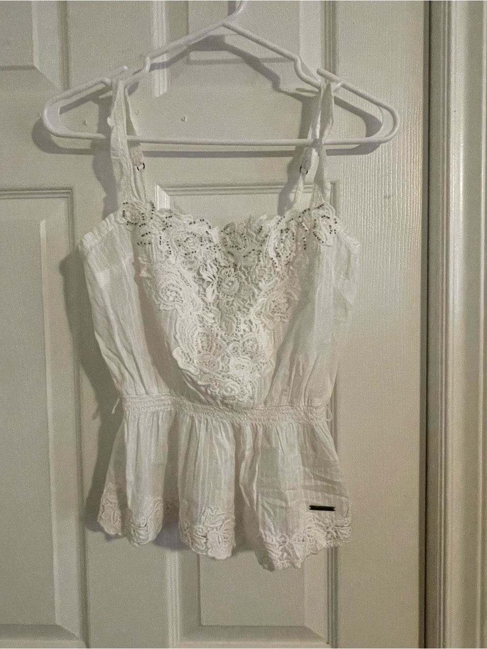 *Free with purchase* Abercrombie & Fitch White Lace-Front Peplum Camisole